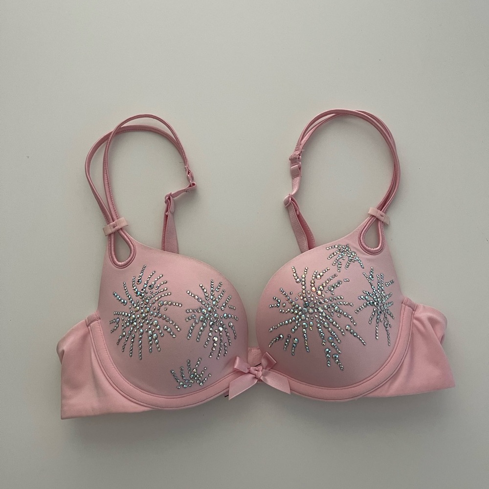 Victorias Secret Fashion Show Vintage Rhinestone Y2K 2000s mcbling pink bra